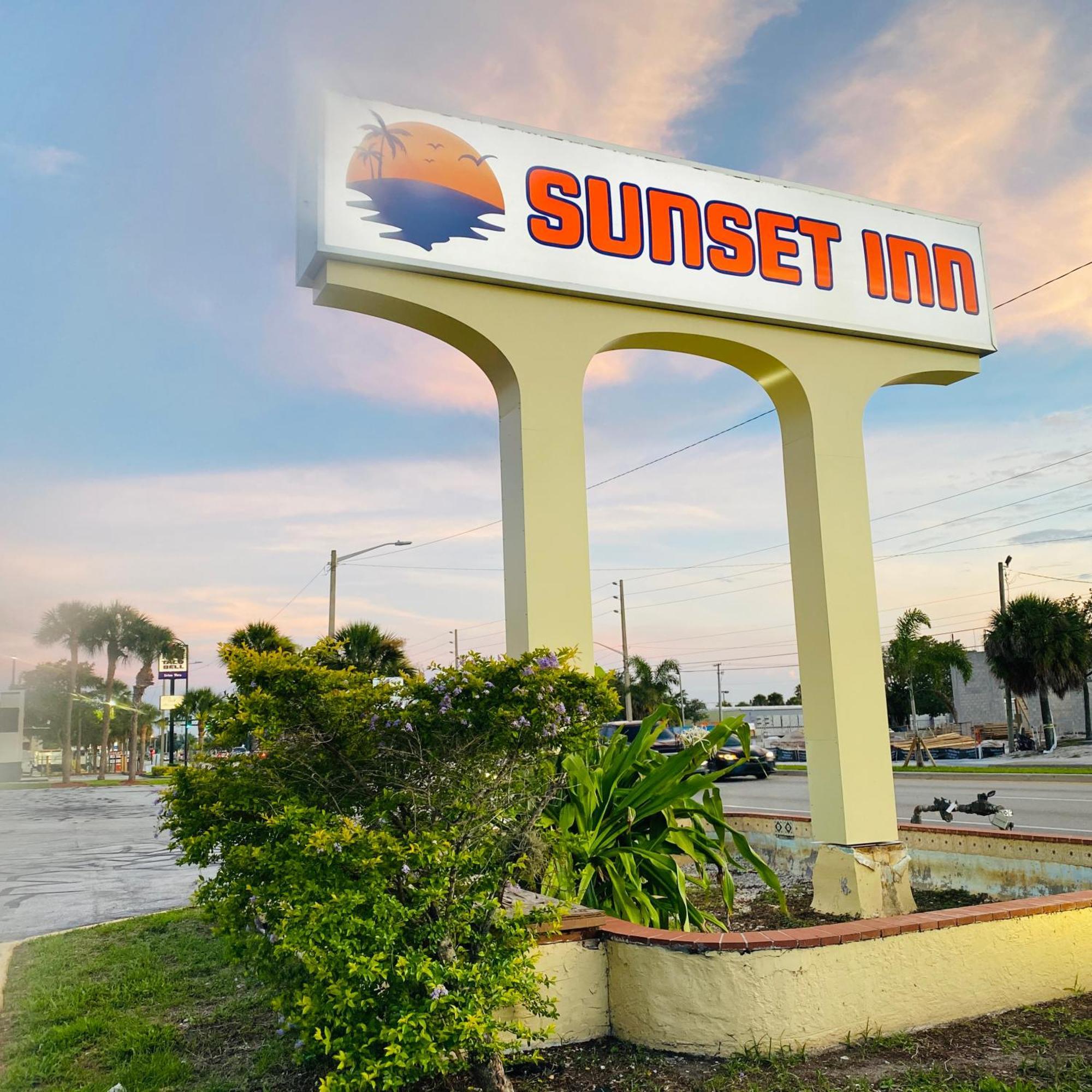 Sunset Inn- Fort Pierce, Fl Esterno foto
