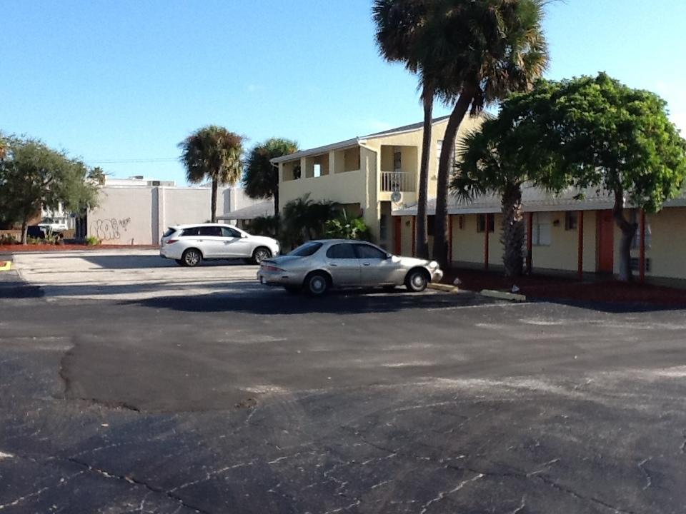 Sunset Inn- Fort Pierce, Fl Esterno foto