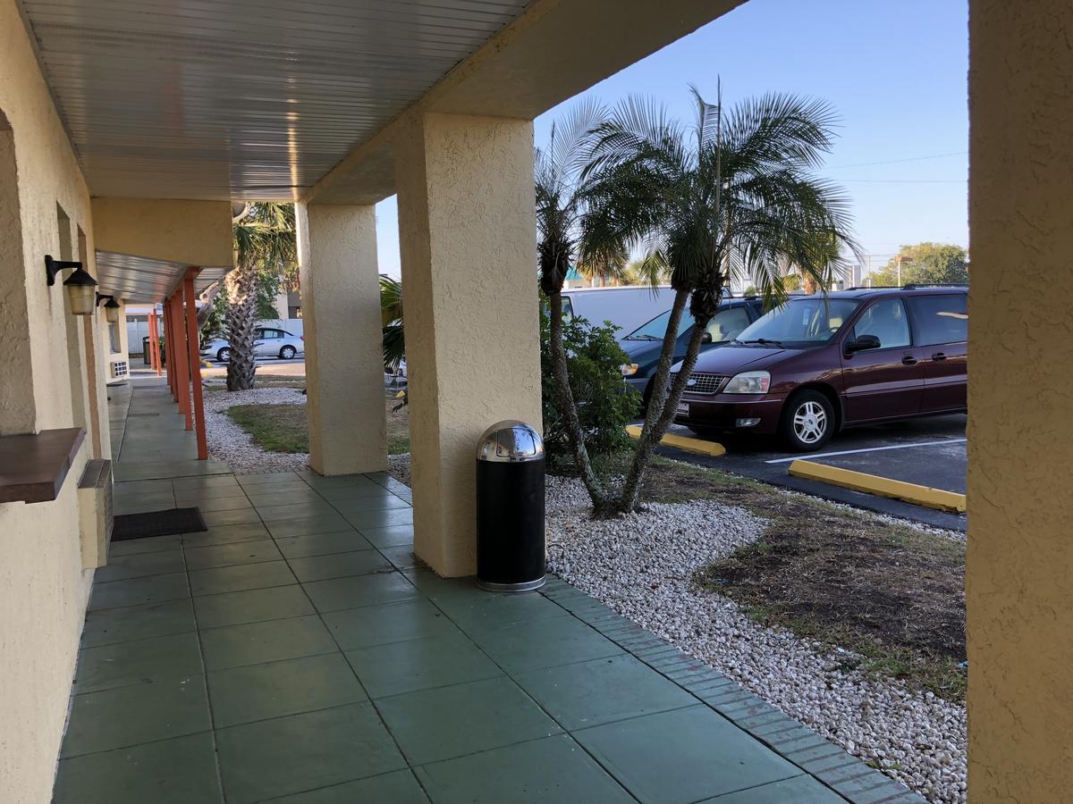 Sunset Inn- Fort Pierce, Fl Esterno foto