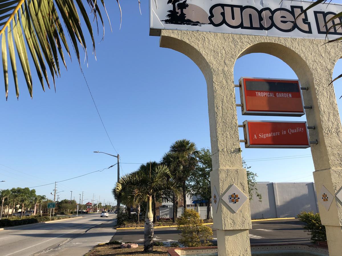 Sunset Inn- Fort Pierce, Fl Esterno foto